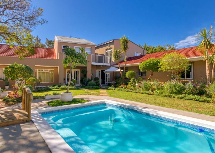 10 Bedroom Property for Sale in Montclair Western Cape